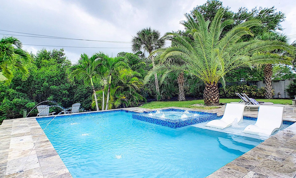 Siesta Key Village House | Amazing Pool & Spa! Luxury Canal Home in Siesta Key Village! Walk Everywhere