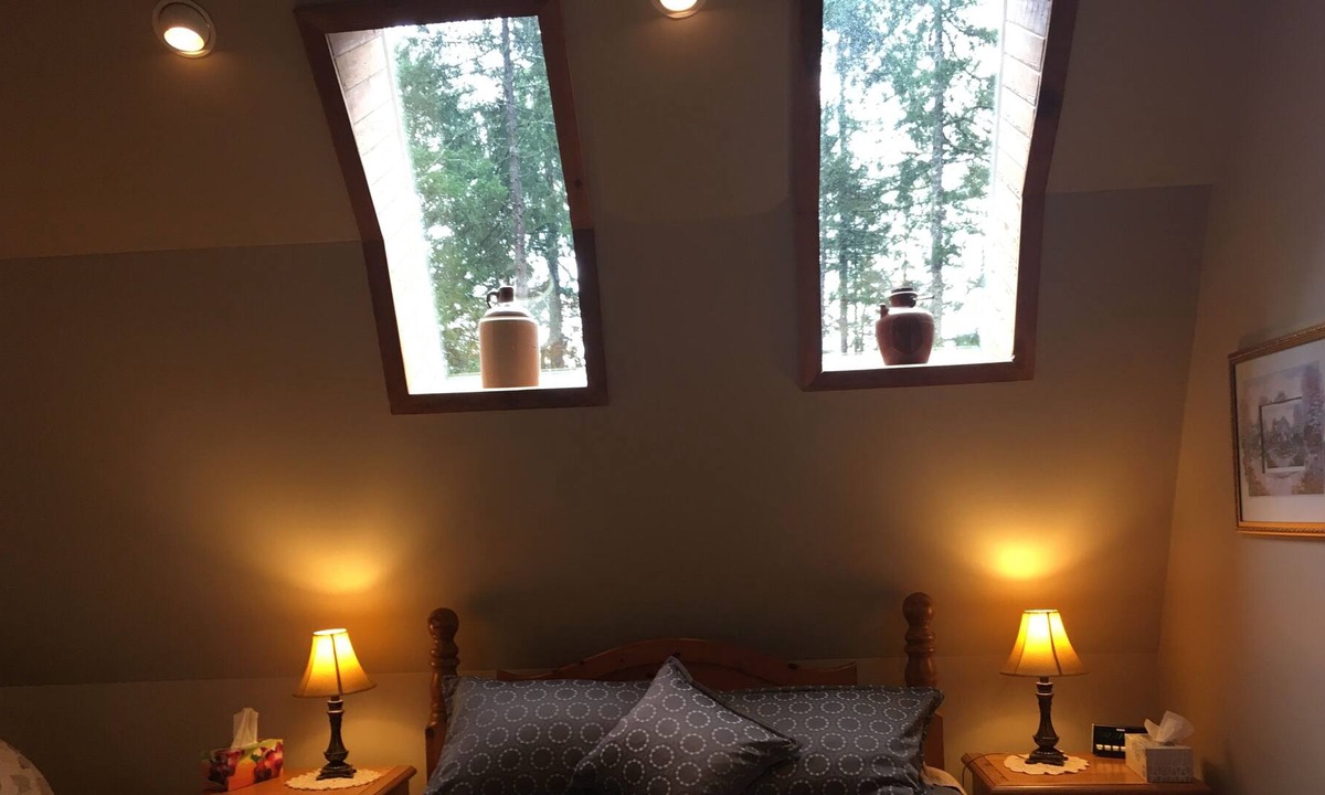 Shawnigan Lake Ski Chalet | Seclusion on 4 private acres.