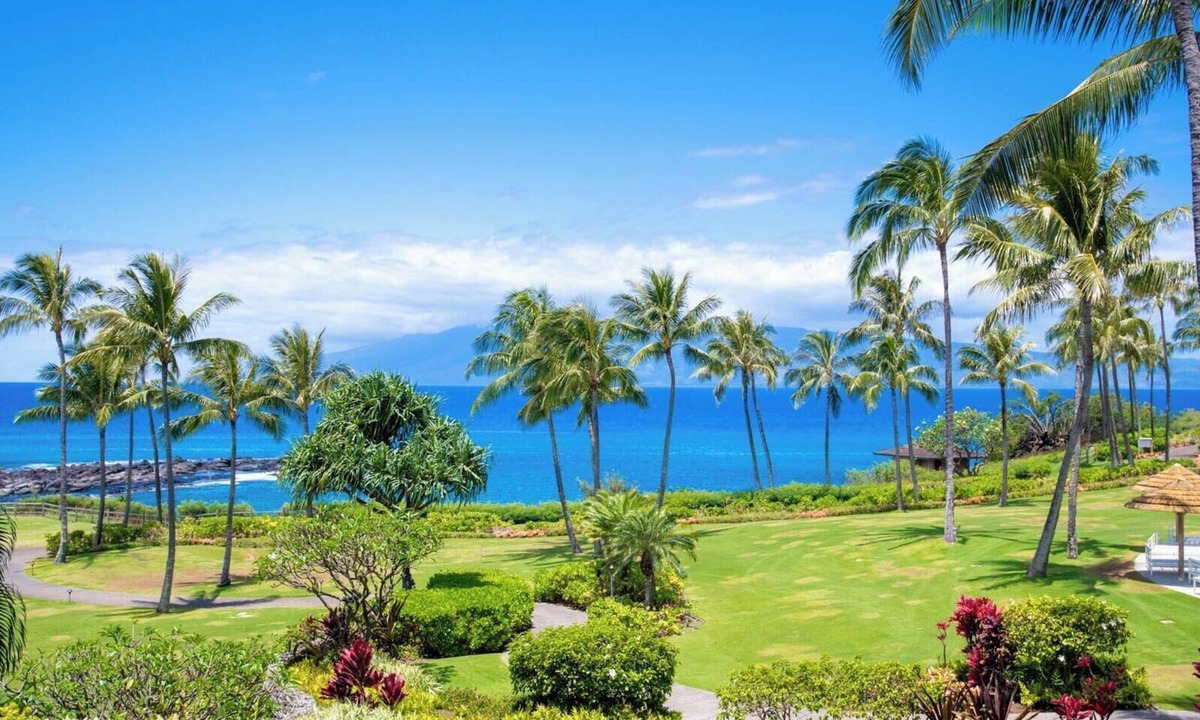 Montage Kapalua Bay Condo | The Resort at Kapalua Bay | Ocean View 3 BR Sleeps 8 | Car Incl. w/6+ Nights | MON-1304 by KBM