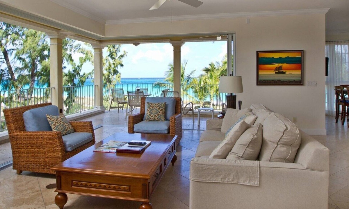 Grace Bay Condo | Villa Renaissance 201: Book August Now And Save 10%!