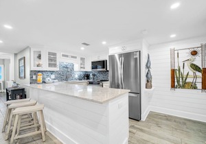 518- This IS the beach life! Stunning Ocean views. W/D in unit! in Destin