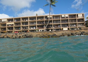 Ocean View, Ocean Front, 30 feet from the Ocean! in Lahaina