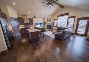 Updated Townhome | Private Hot Tub | Pool access in Keystone
