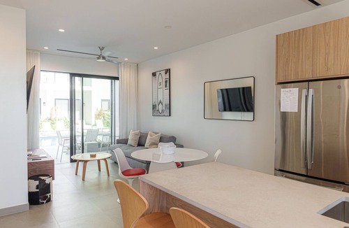 Grace Bay Apartment | 25%Off July 27-31 Pool, Grace Bay, Ocean View Z102