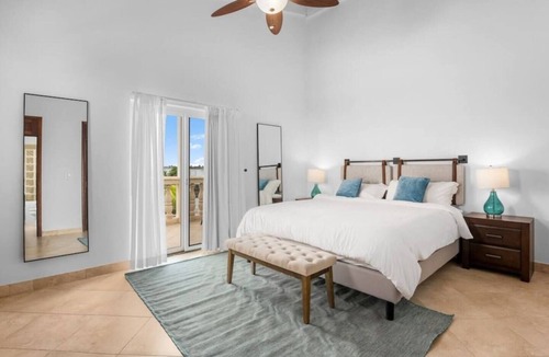 Leeward Settlement House | 25% Off July WeekDays! Ocean Views, Grace Bay(#2)