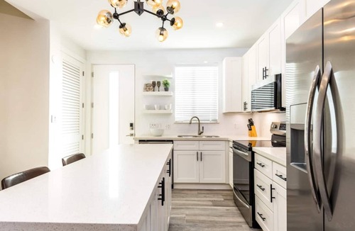 Grace Bay Hills House | 25% Off July WeekDays! Walk To Beach/Pool-CV41-2