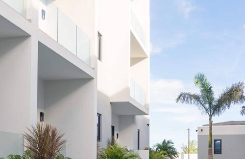 Grace Bay Apartment | 25% Off July30-Aug1 Walk 2 Beach, Pool Z-B103