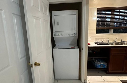 Ocean Point Apartment | Cozy 1bedroom apt in gorgeous Chalk Sound, w/water views/access in the backyard