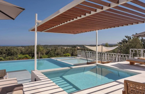 Adele Villa | Dive into Bliss: Summer Oasis of Elegance & Joy