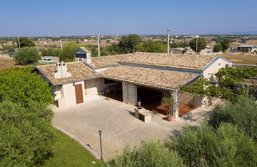 Casa Papa House | Holiday house Modica for 1 - 10 persons with 4 bedrooms - Holiday home