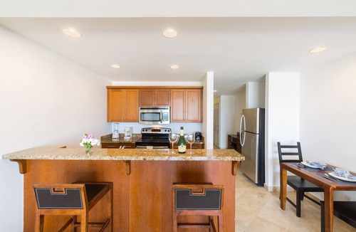 The Bight Condo | New Listing La Vista Azul Spacious 1 Bedroom Condo