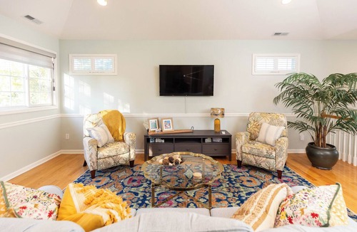 Rehoboth Beach House | Newly Available Upscale 3-bedroom Rehoboth Beach Getaway / Pool & Hot tub summer