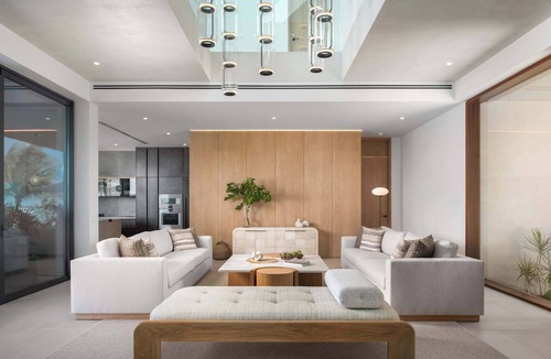 Leeward Settlement Villa | Please Inquire Before Booking – Luxury Villa