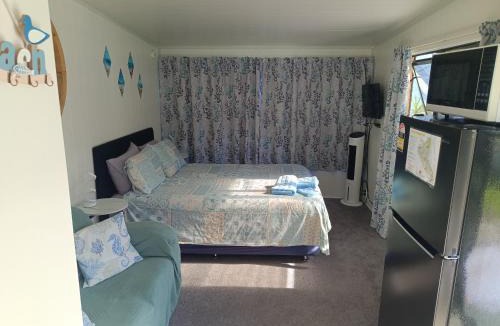 Te Puru Apartment | Riverview Studio