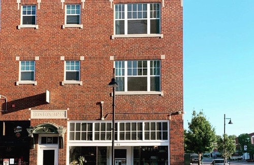 Brady Arts District Hotel | Room 2-2