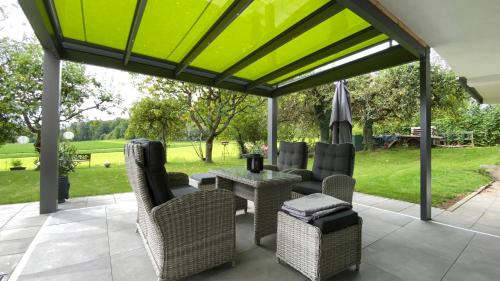 Ueberlingen Apartment | Tolles Apartment mit großer, überdachter Terrasse