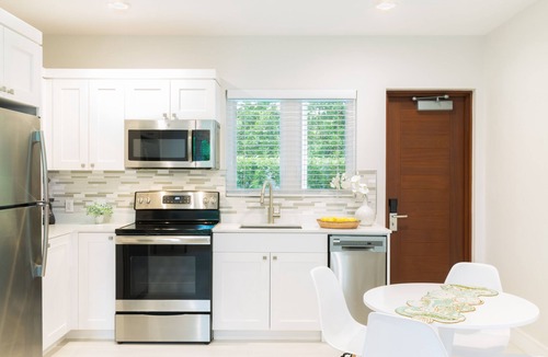 Providenciales Villa | Villa DelEvan 4B, 1-bedroom villa on Grace Bay,
