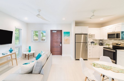 Providenciales Villa | Villa DelEvan 4B, 1-bedroom villa on Grace Bay,