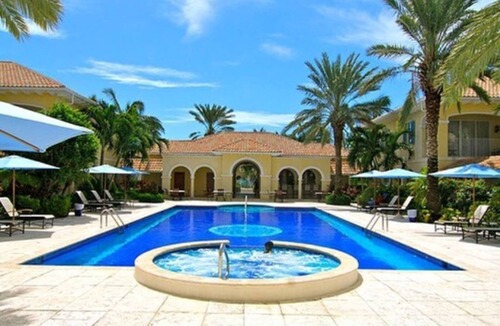 Grace Bay Condo | Villa Renaissance 102: Book August Now And Save 10%!