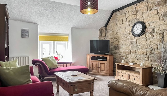 2 bedroom accommodation in Matlock in Matlock