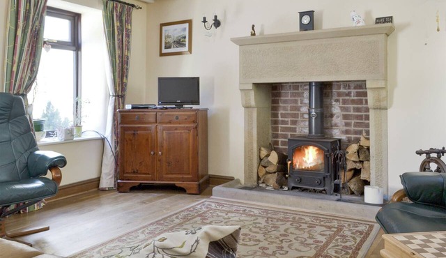 2 bedroom accommodation in Bonsall, near Matlock in Matlock