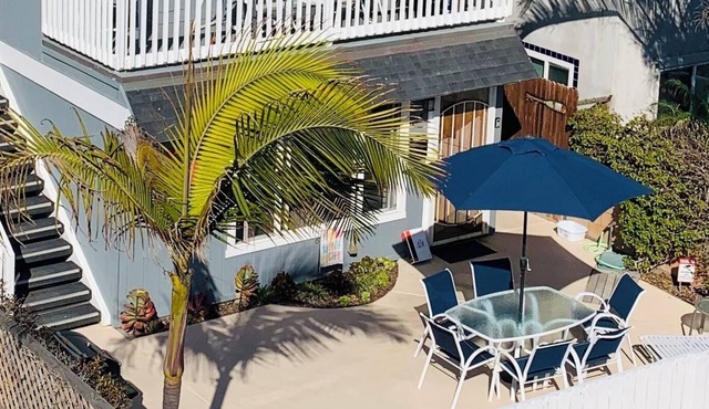 2 BR on Jersey Ct Just Steps to The Beach in San Diego