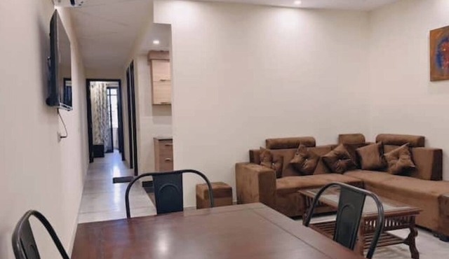 2BHK in Lajpat Nagar near Market in New Delhi