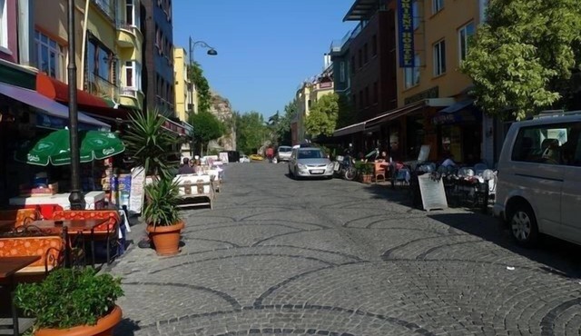 3 Double Bedroom, Right Next to Blue Mosque, on Akbiyik Street in Istanbul