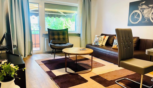 3 Room Apartment close to Airport and Fair(Up to 6 Guests, Garage, WiFi) in Leinfelden-Echterdingen