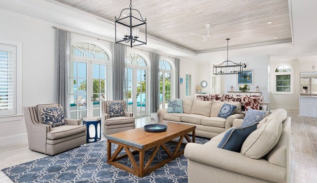 6 bedroom accommodation in Providenciales