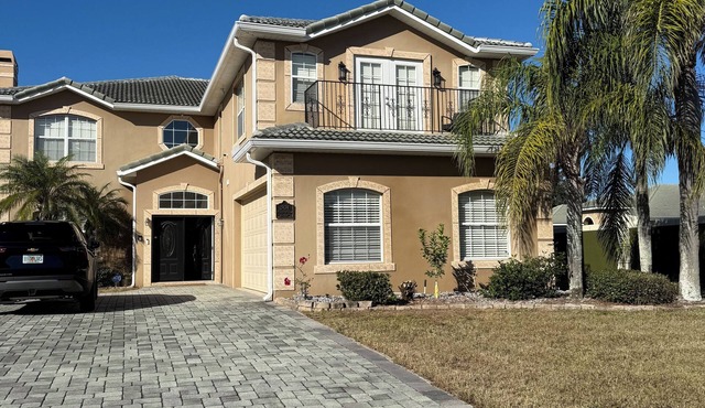 🏡 7 Bed,7 Bath | Large pool & H/Tub | Large Smart TVs & Sonos every Room I WiFi in Davenport