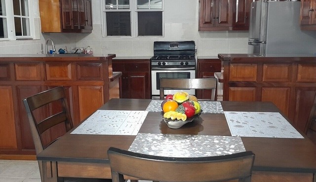 Abigail Diamond 2 bedrooms Next to Nanny Cay Marina in Tortola