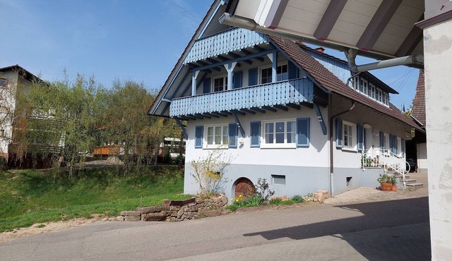 Apartment 'Reinbold' with Balcony and Wi-Fi in Durbach