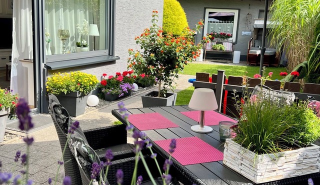 Apartment 'Riekes' with Mountain View, Private Terrace and Wi-Fi in Schmallenberg