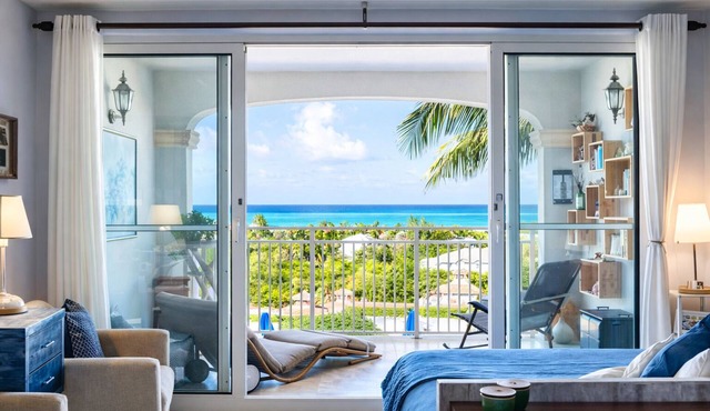 Artist's Studio Grace Bay Views, Providenciales
