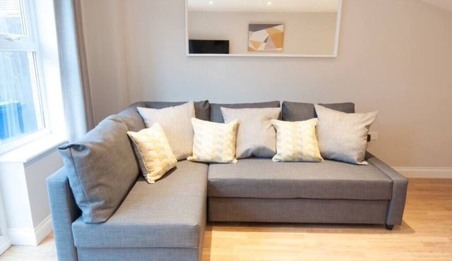 Aztec House - A Modern & Spacious 3-Bedroom Home in Derby