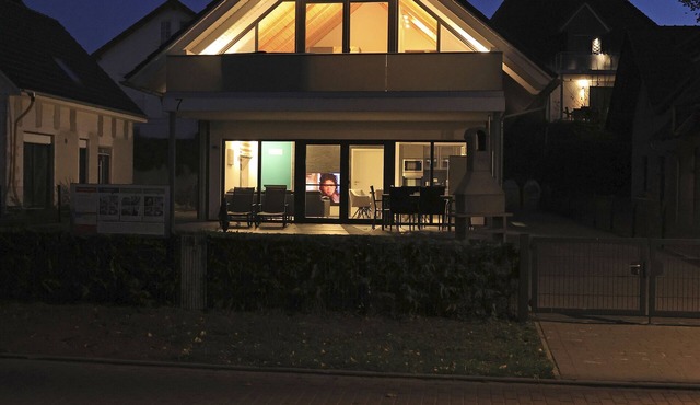 Beach house on the lake, outdoor whirlpool and sauna for private use, 30m to the lake in Göhren Lebbin