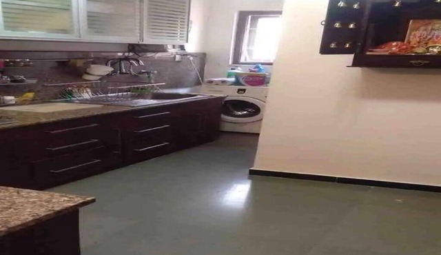 Besant Nagar, Fully Furnished Accommodates 6 adults-Wireless Internet ready in Chennai