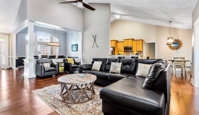 Book GOLF with us! Luxury Emerson Cottage at Pinehurst No. 6 with Pool Table in Pinehurst