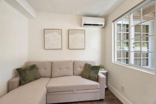 Casita Full Kitchen-AC-Ping Pong in Escondido