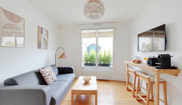 Charming apartment - 1BR-4P- Suresnes in Suresnes