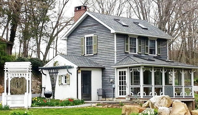 Charming Cottage Getaway in Chester Springs, Pennsylvania in Chester Springs