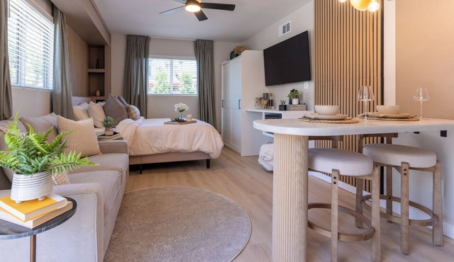 Charming studio in delightful Escondido with AC in Escondido