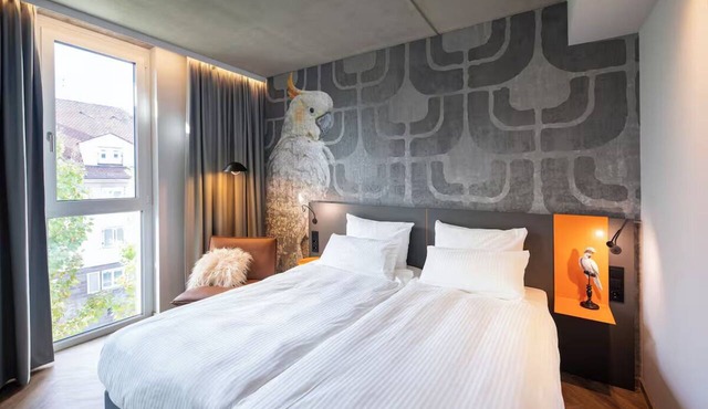 Comfortable Superior Double Stay with Workspace | Pets are Allowed in Stuttgart