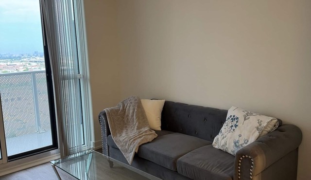 Cozy Condo in Vaughan in Vaughan