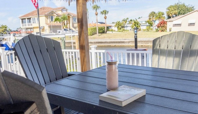 Delightful 3-bedroom house with AC in charming Hudson, Florida with private pool in Hudson