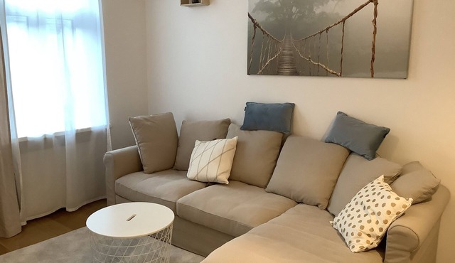 Free WiFi Netflix; newly furnished; Contactless: Early Check In/Late Check Out! in Wien