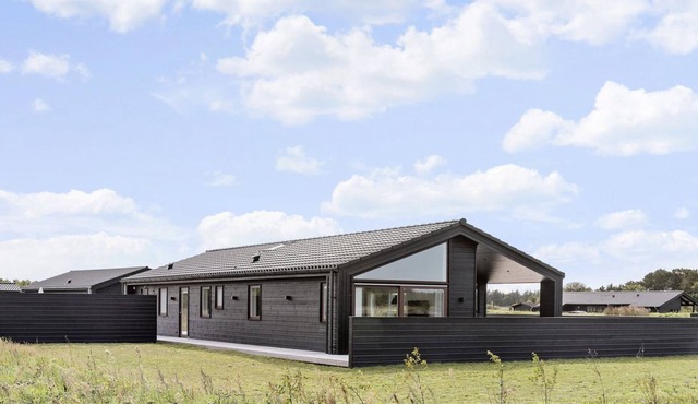 "Frithbjorn" - 900m from the sea by Interhome in Jerup