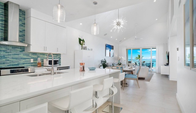 Grace Bay Beach Front Penthouse