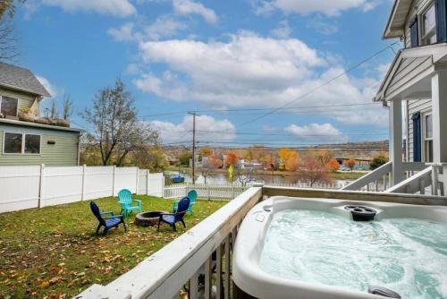 Great Location! Colleges! Hiking! Ithaca Commons! in Ithaca